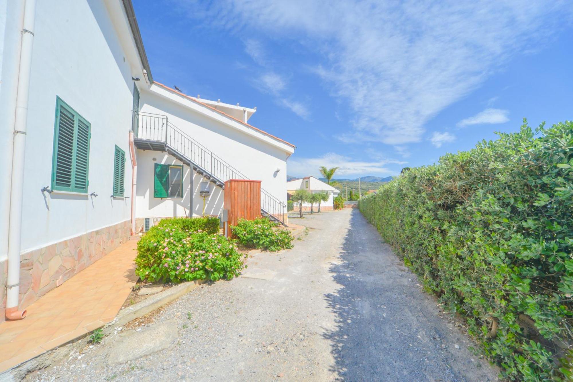 Case Vacanze Mare Nostrum - Villas In Front Of The Beach With Pool Campofelice Di Roccella Luaran gambar