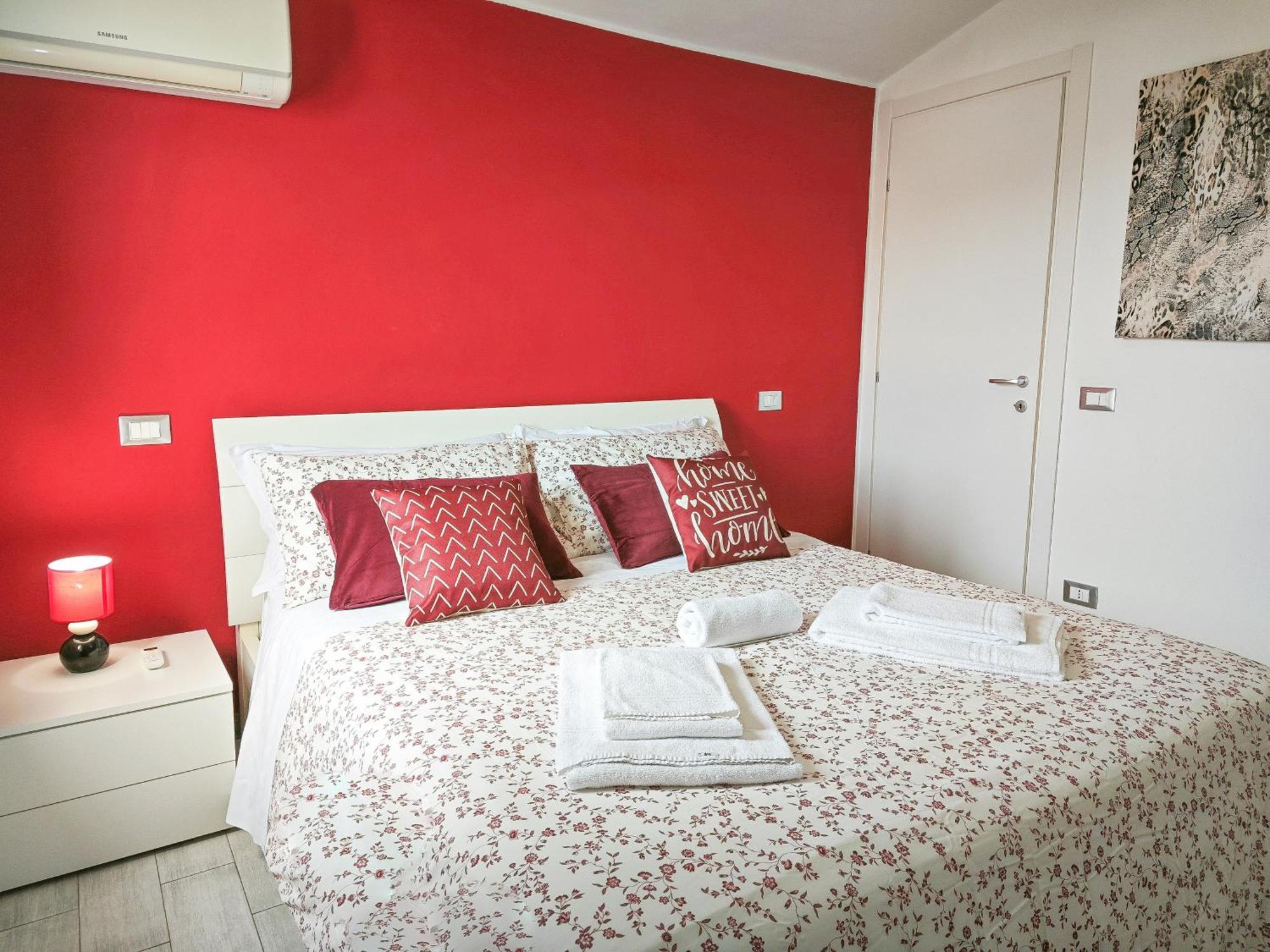 Case Vacanze Mare Nostrum - Villas In Front Of The Beach With Pool Campofelice Di Roccella Luaran gambar